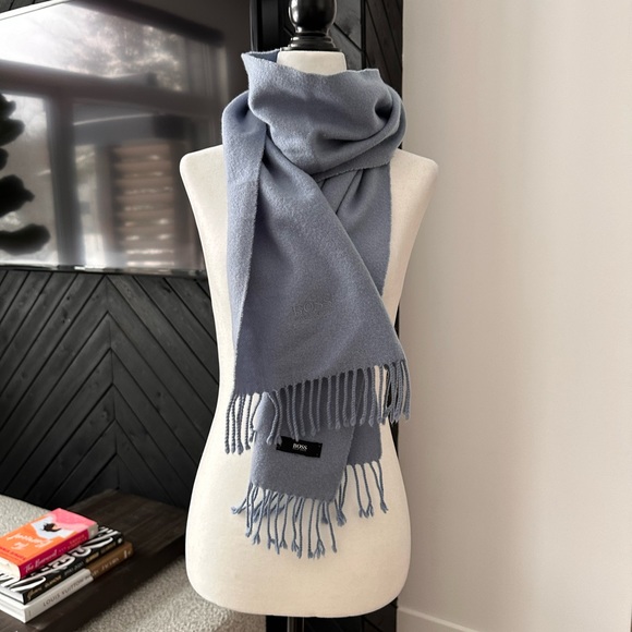 Hugo Boss Accessories - HUGO BOSS authentic Italian cashmere scarf with embroidered logo